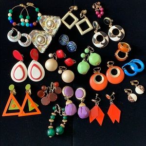 20 pair of funky Vintage Clip On earrings